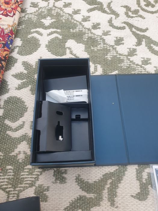 SAMSUNG S9+ xalate yaxshi ishlashi zur  aybe yuq