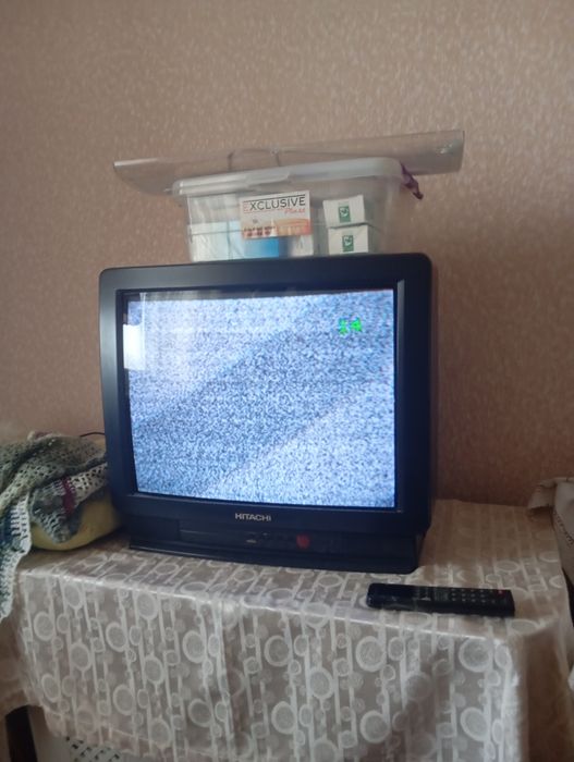Телевизор бу Hitachi