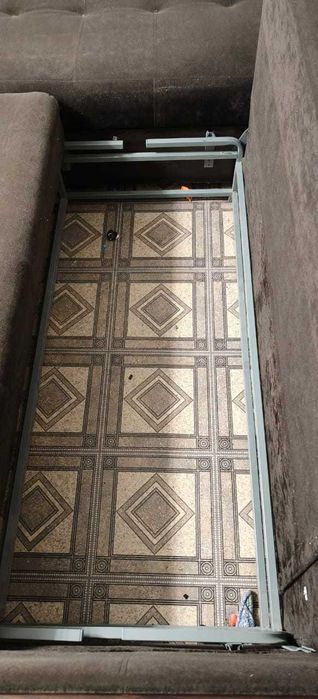 диван угловой с оттоманкой