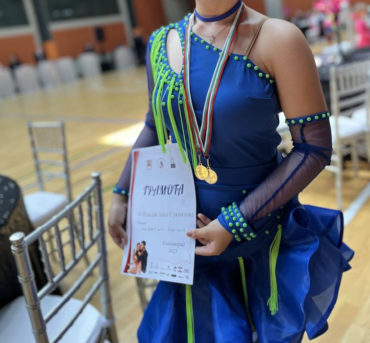 Рокля за спортни танци