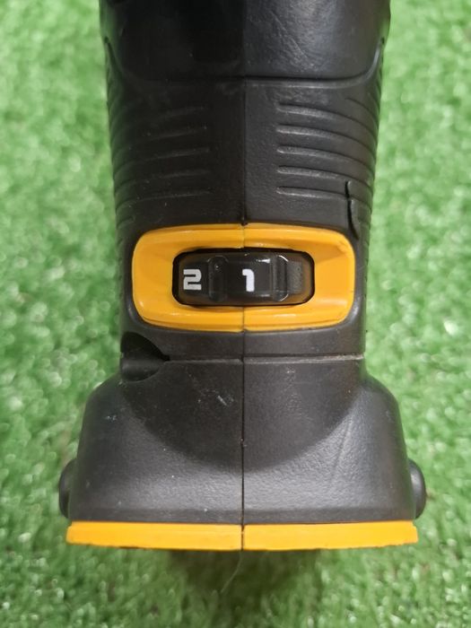 Инструменти на DeWALT