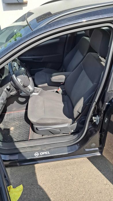 Opel Astra H Caravan