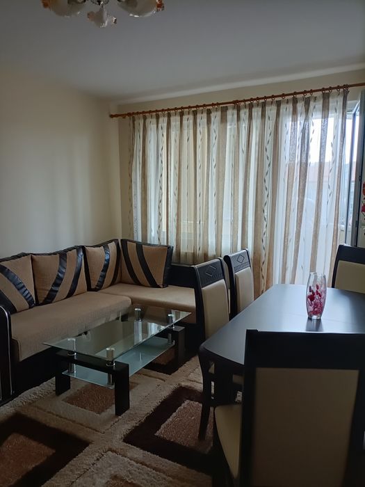 Apartament cu 3 camere
