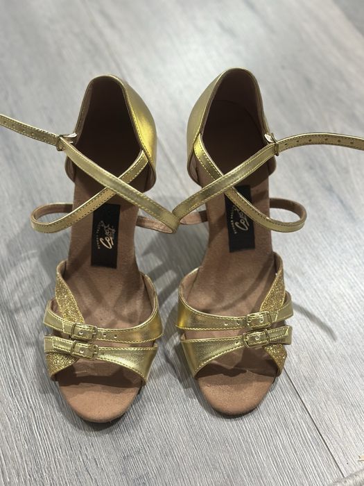 Протам туфли для танцев