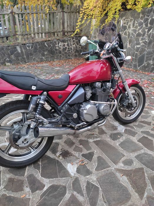 Kawasaki zephyr 550