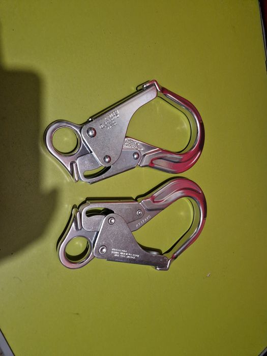 Cârlig pentru ridicare sau tracțiune