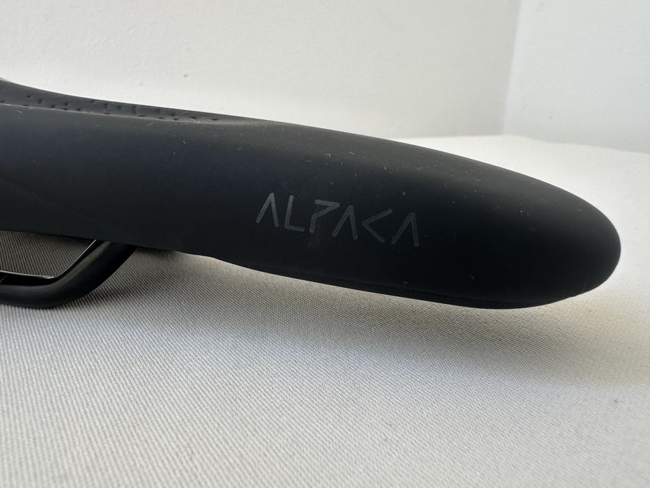 Fizik Terra Alpaca X5 -велосипедно седло