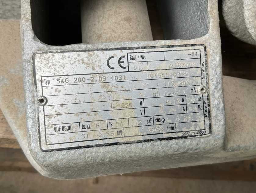 Pompa apa 220 v,circular trifazic  si reductor