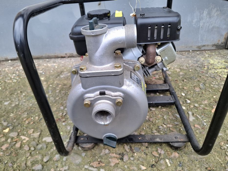 Чисто нова японска бензинова помпа