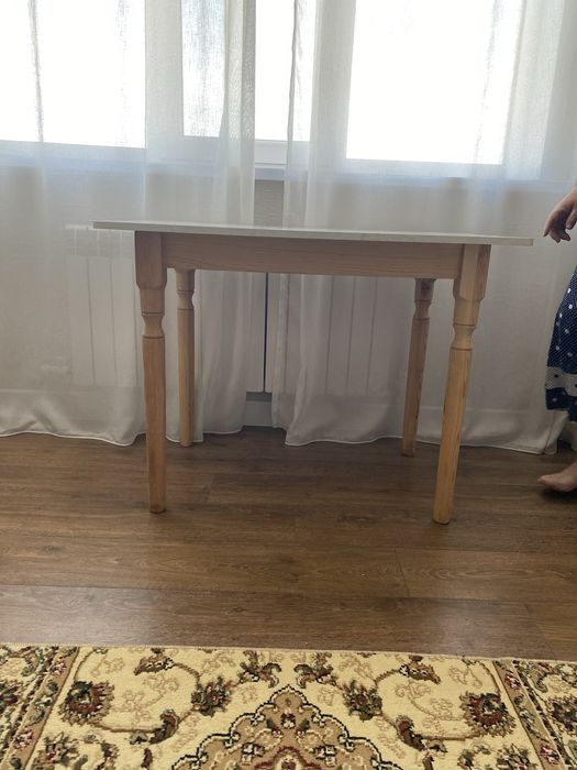 Стол кухоный в отличном состоянии