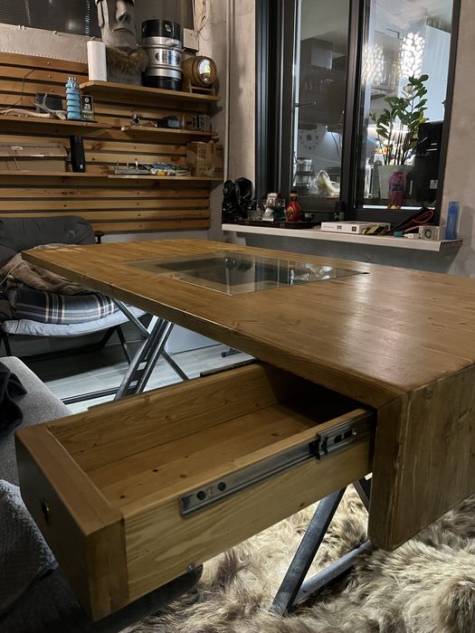 Авторский стол с встроенным грилем