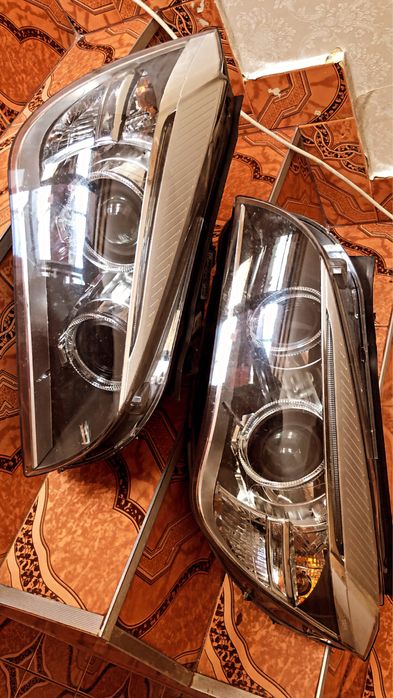 Faruri B xenon. BMW