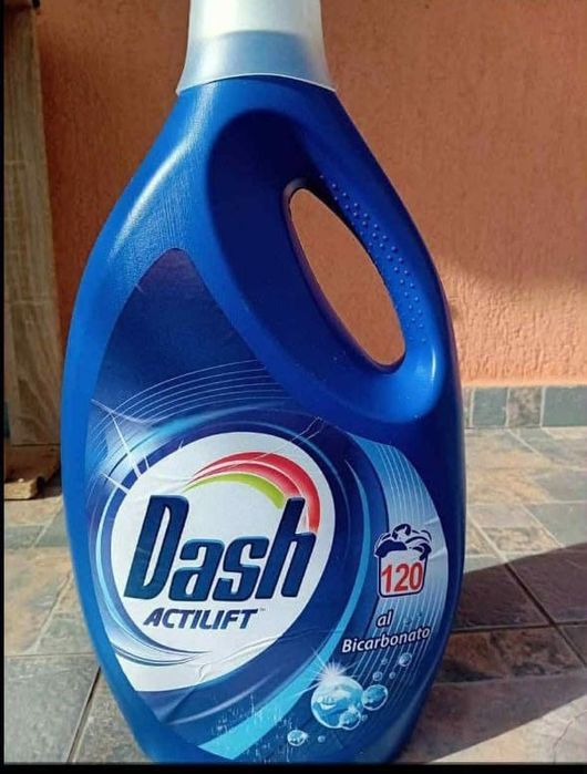 Detergent lichid concentrat