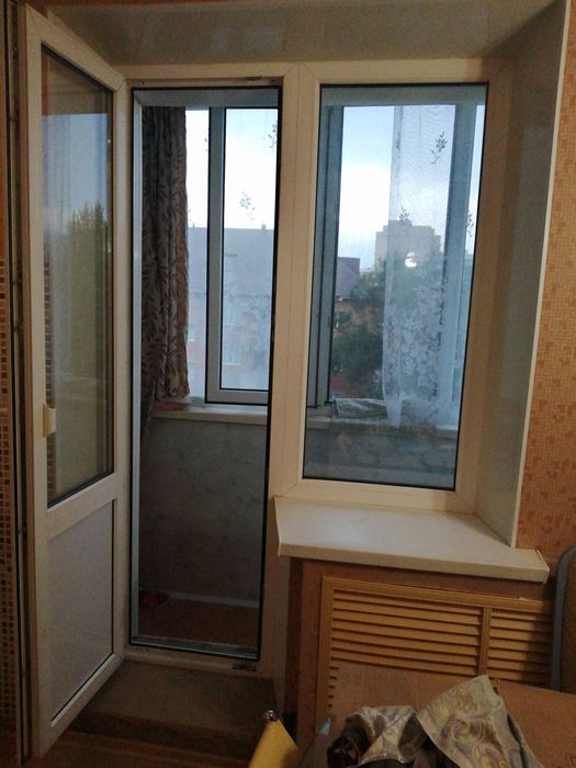 Пластиковые окно и дверь