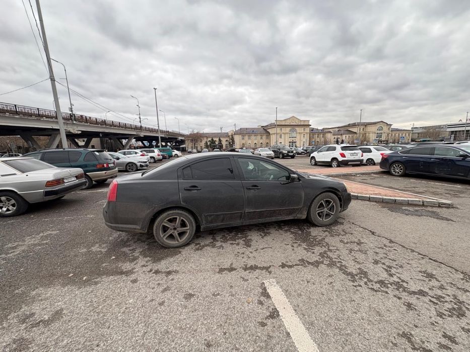 Митсубиси галант