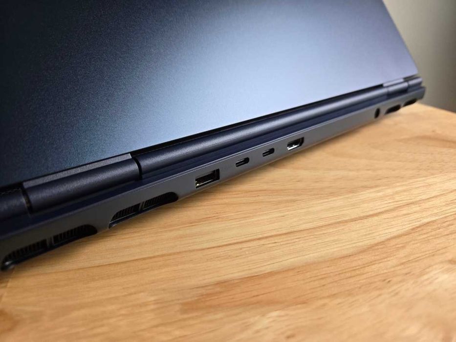 Laptop gaming Alienware Ultra 9 275HX 24 core RTX 5070 16" 2K 240Hz