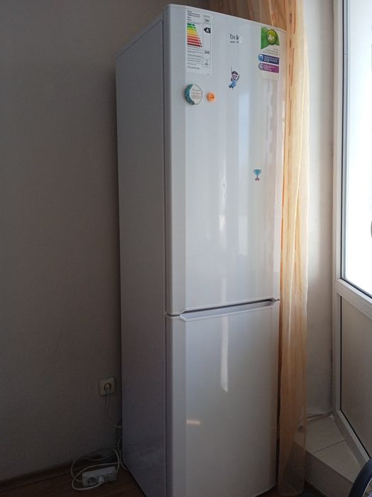 Продам срочно холодильник