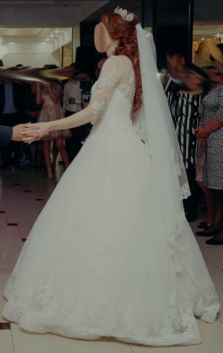 Rochie de mireasa, stil printesa, cu sistem prindere trena, necununata
