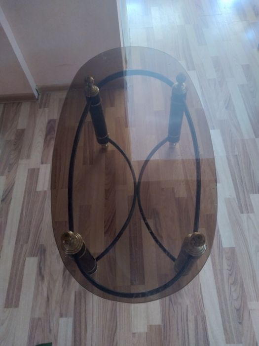 Продам журнальный столик