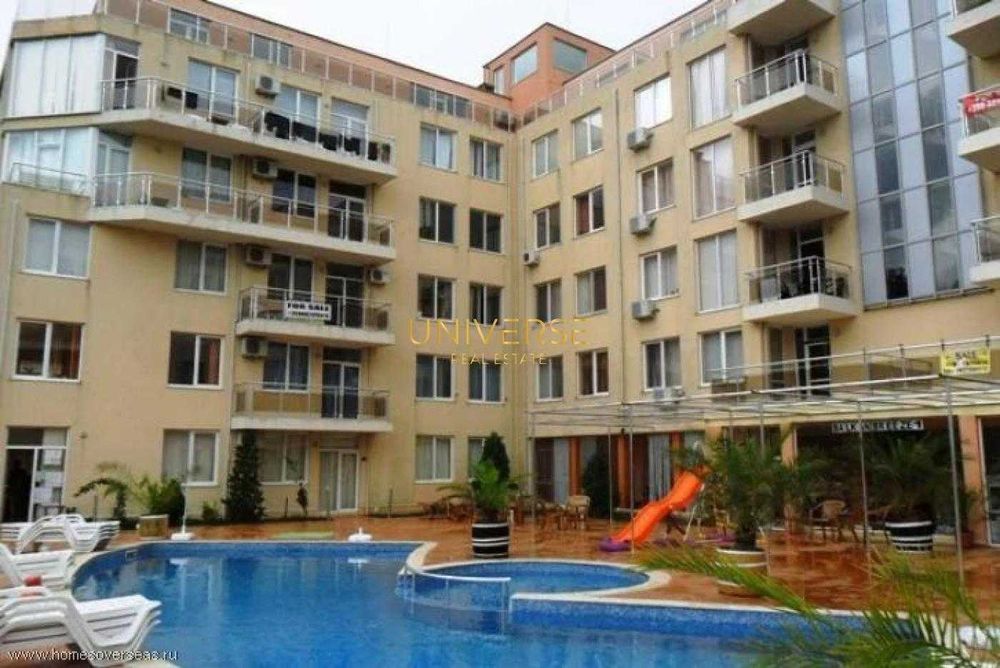 Продава се тристаен апартамент в Слънчев бряг