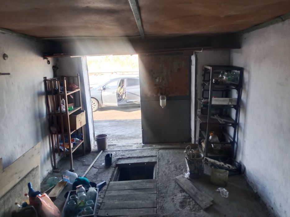 Продаеться гараж