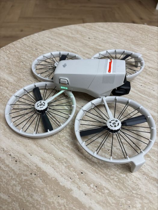 Vand drona DJI Flip 4k