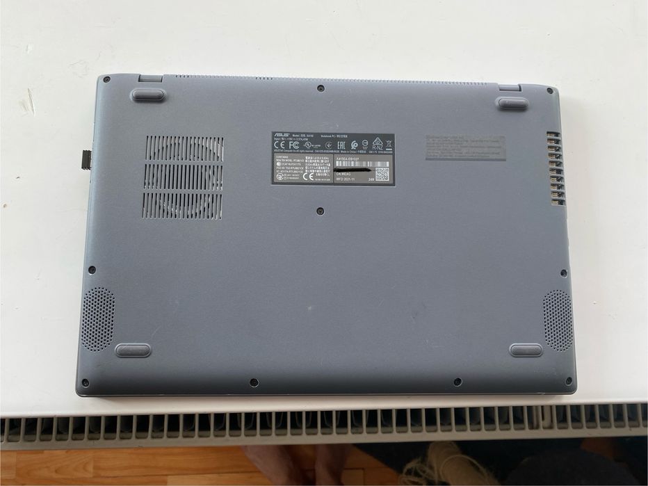 Leptop Asus intel i7 generatia 11 // schimb cu placa video