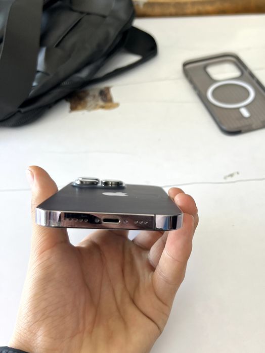 Iphone 14 pro LL/A 128 g hechqanaqa aybi yoq petnolari ham yoq.