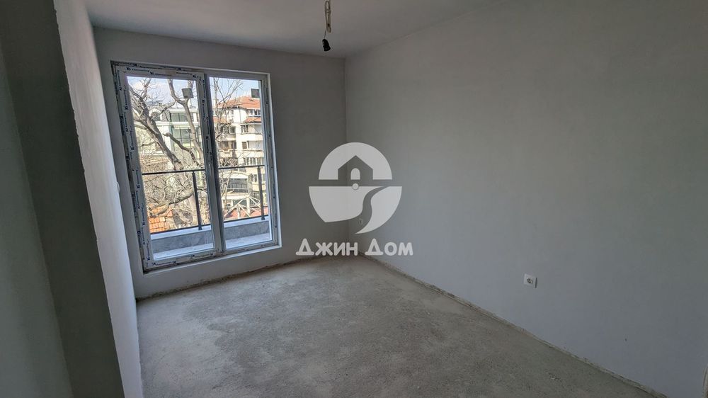 Тристаен апартамент на тапа БЕЗ ТАКСА ПОДДРЪЖКА в Центъра на гр. Бург - снимка 5