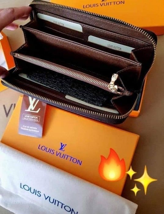 Portofele piele naturală Louis Vuitton, cutie, saculet, etichetă