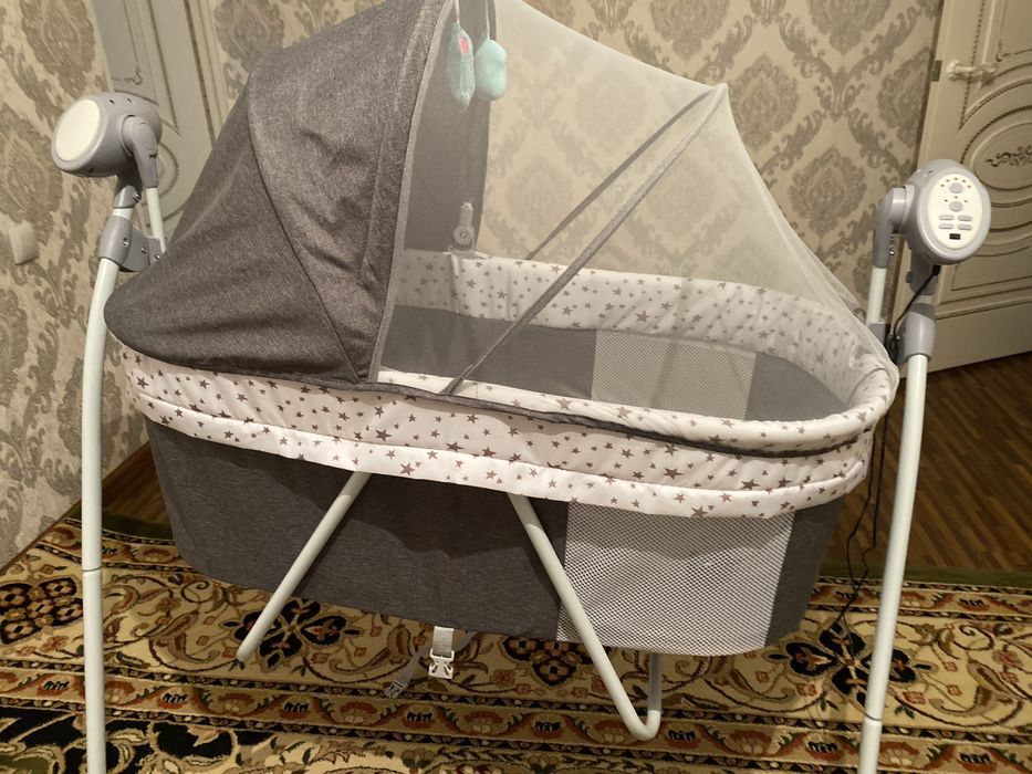 Шезлонг детский электронный