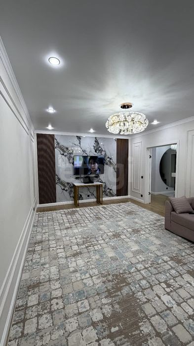Продам 4ком.квартиру на Батыс 2