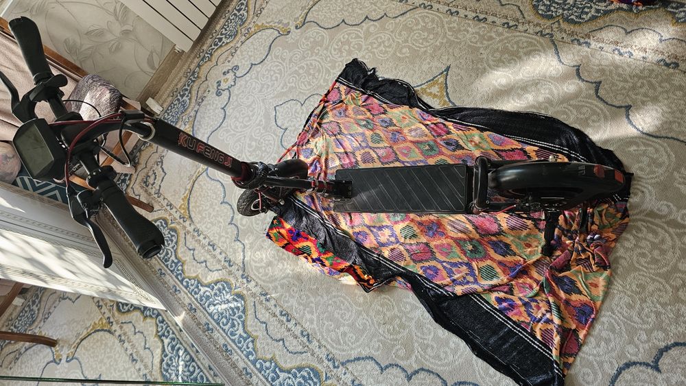 электросамокат / электросамокат