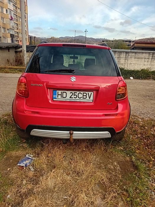 Suzuki  Roșu SX4