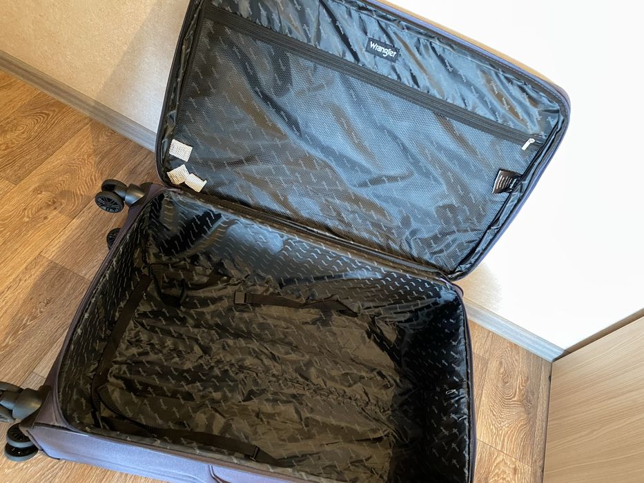 Чемодан «Wrangler» на колесах