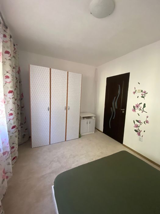 Vand apartament 2 camere semidecomandat Rosiori de vede