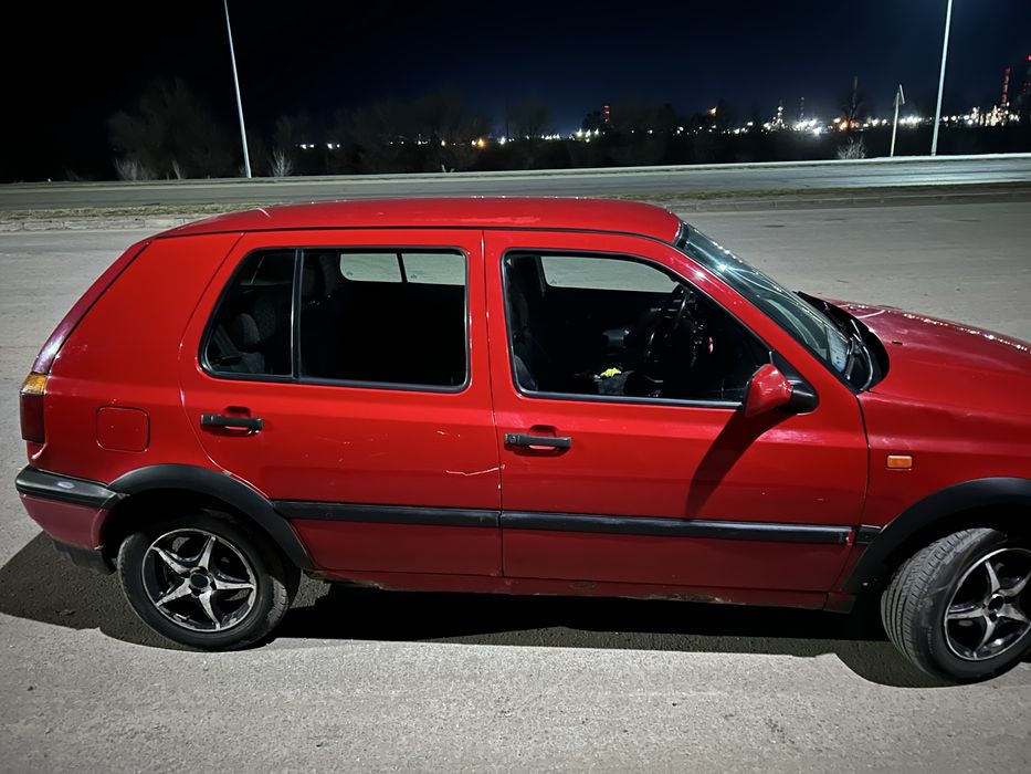 Гольф 3 1,8 моно