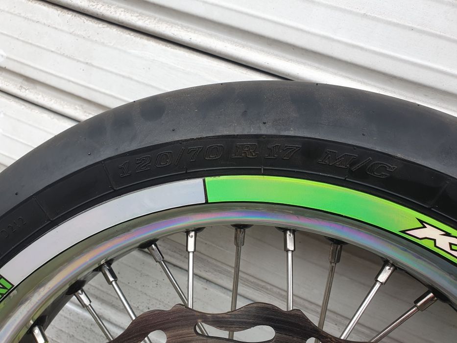 Универсални капли за Супер мото с гуми