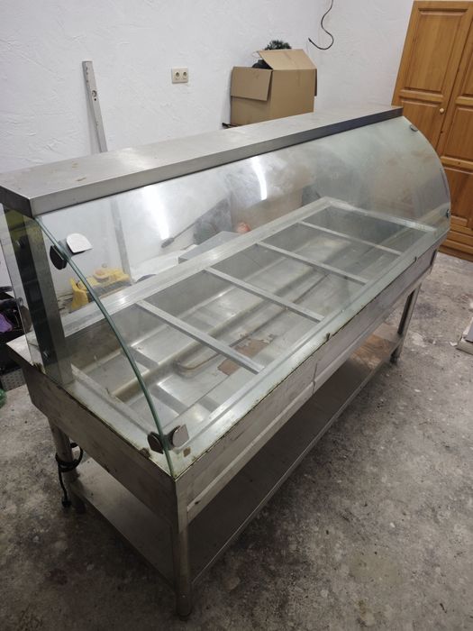 Бен мари витрина за 5 GN 1/1
Д180 Ш67 В130 - 400 €