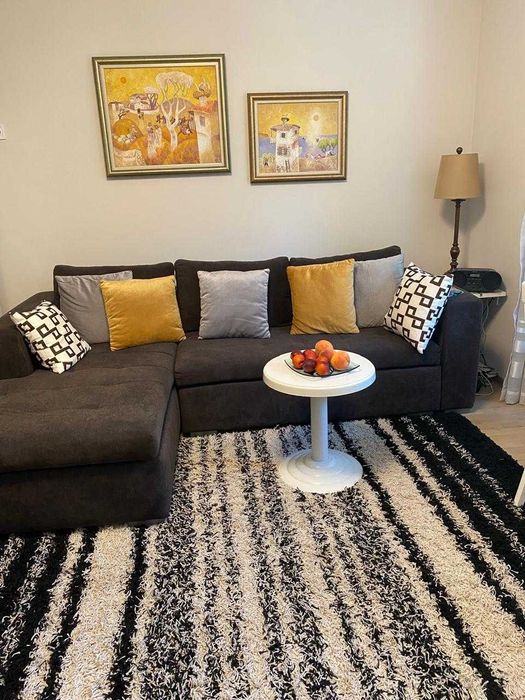 Дава се под наем Двустаен апартамент в Варна, Център - 68 кв.м за 700 € - Снимка #1