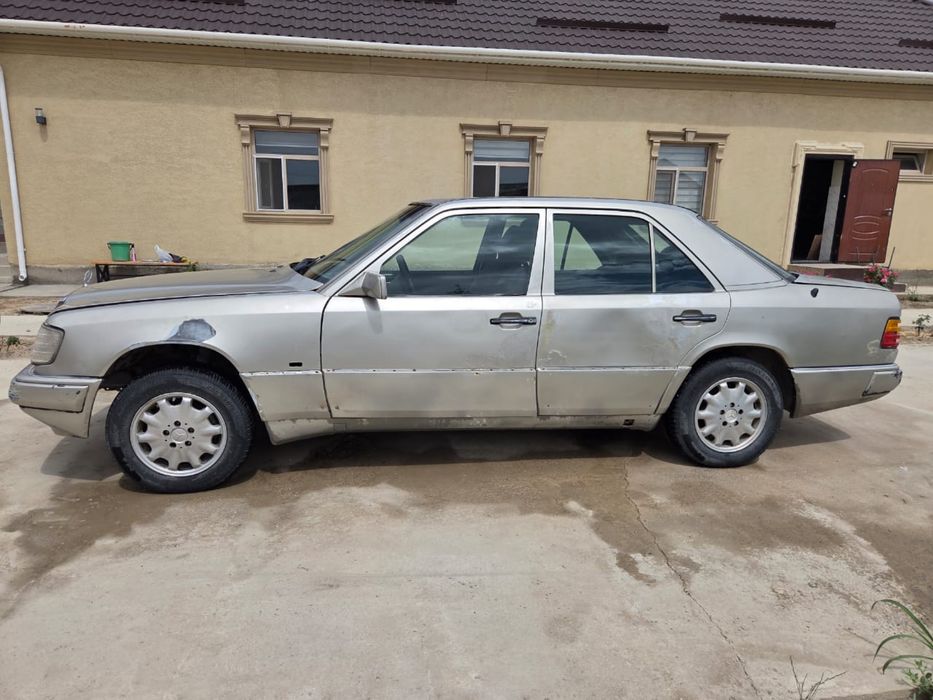 Мерседес (Mersedes 124)