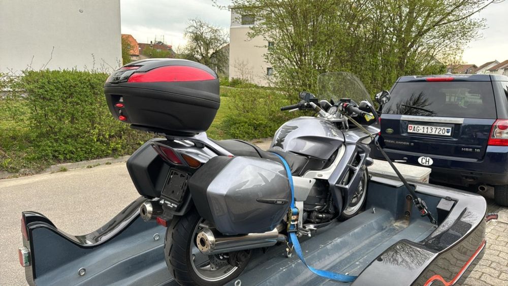 Yamaha FJR 1300,2002 година.