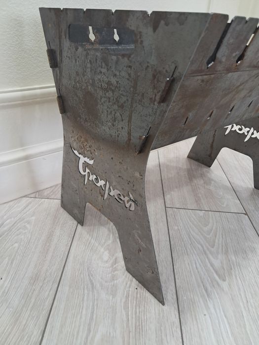 Мангал разборный стальной.