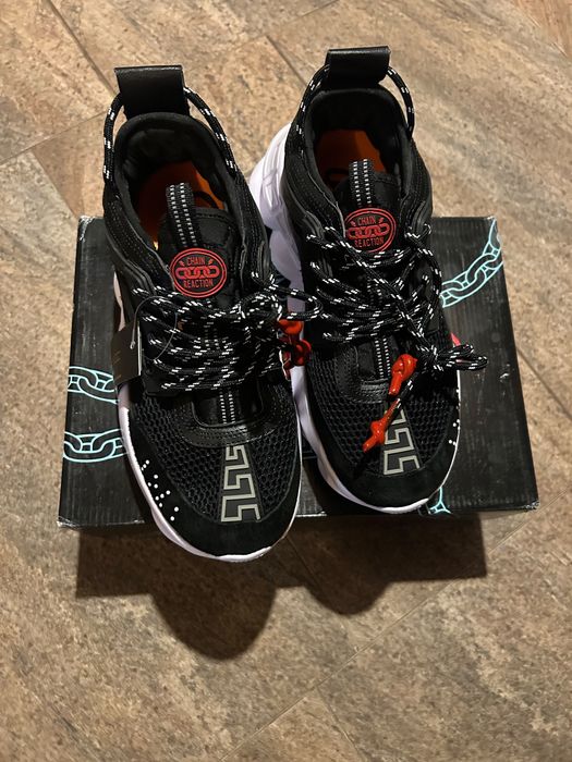 Versace Chain Reaction