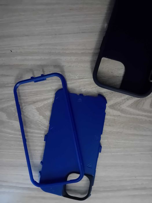 Калъф айфон 13 .Състой се от три части .