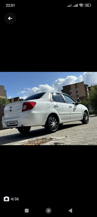 Продам машину ..