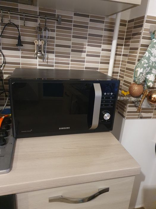 Cuptor cu microunde samsung