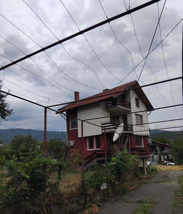 Продава се Къща в с. Жиленци, Област Кюстендил - 200 кв.м за 575 €/кв.м - Снимка #1