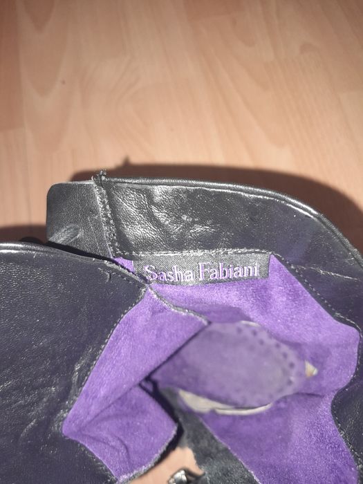 Ботинки кожаные 37  размер