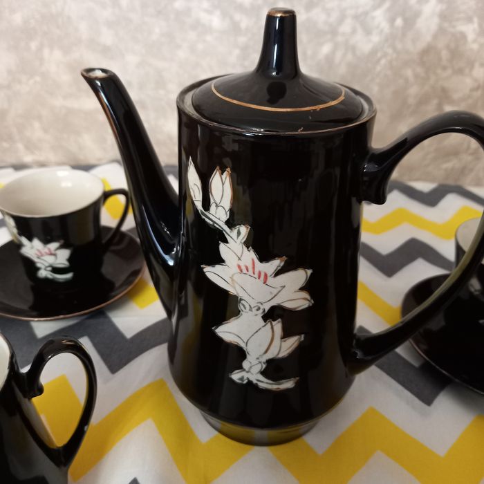 Чайный сервиз на 6 персон